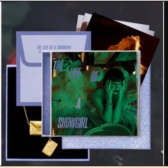 NWT Taylor Swift Life Of A Showgirl - IT'S RAPTUROUS DELUXE CD with Necklace - Picture 1 of 4